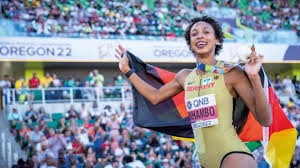 [图]中超-刘祝润进球 大连英博主场两球完胜山东泰山