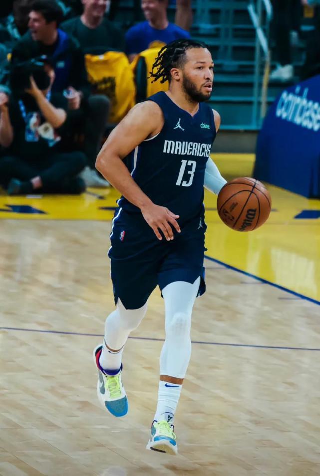 这也让我们 这也让我们